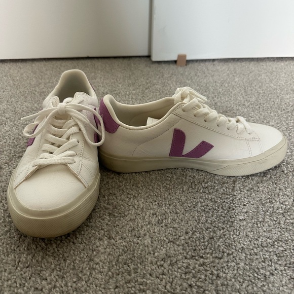 Veja Women's Cream and Pink/Purple Campos Sneakers - Picture 4 of 4